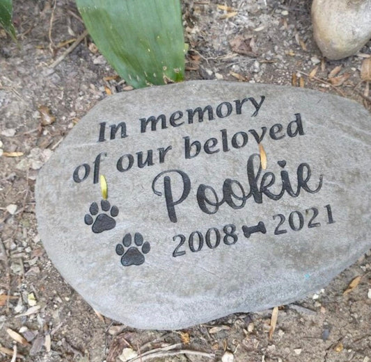 Custom Pet Memorial Stone – Personalized Grave Marker for Dog, Cat or Any Pet – Outdoor Headstone with Name and Dates