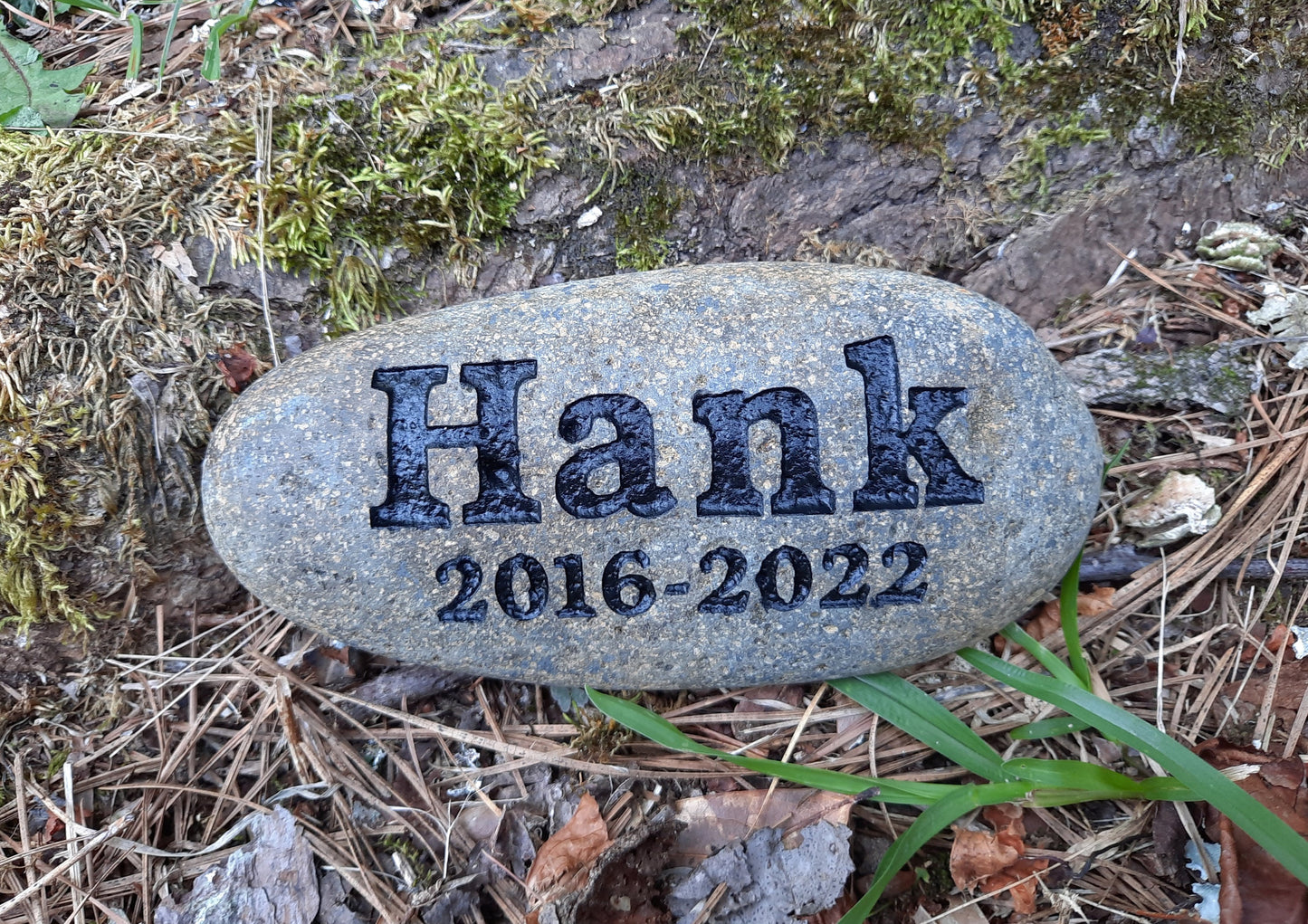 Pet Memorial Stone Cat or Dog 7 inch Personalized engraved medium river stone, pet gravestone, pet marker, pet remembrance stone, pet gift