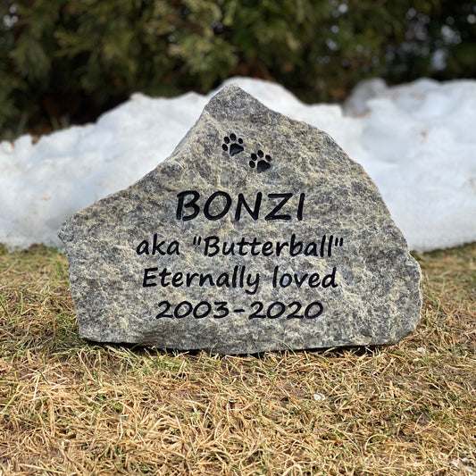 Pet Memorial Stone, Dog Memorial, Pet Grave Markers, Pet Memorial Stones, Engraved Pet Loss Gift, Pe Memorial, Large Size. Outdoor or indoor